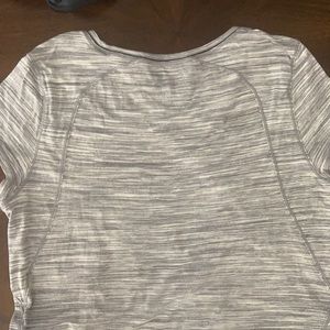 Lululemon swiftly tech short sleeve